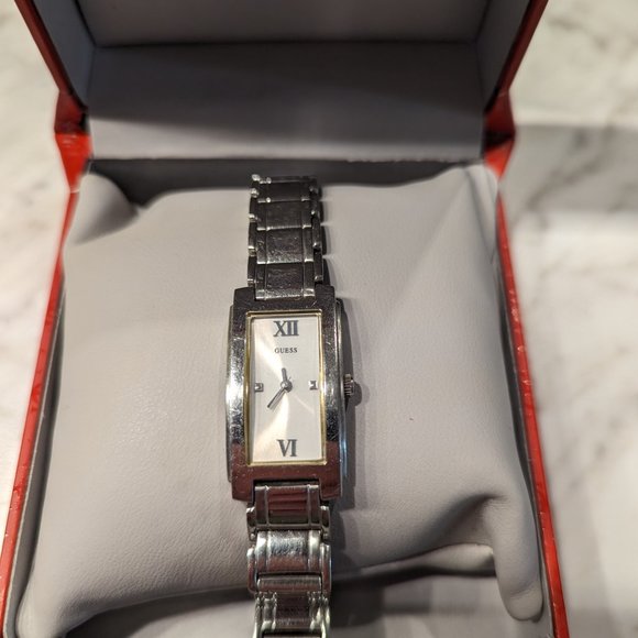 Guess Women Silver Watch - Picture 2 of 7